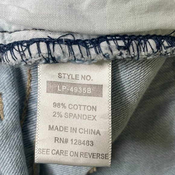 FOREVER 21 LIGHT WASH OMBRE FRAYED HEM CROPPED JEANS SIZE 30 - Picture 11 of 11